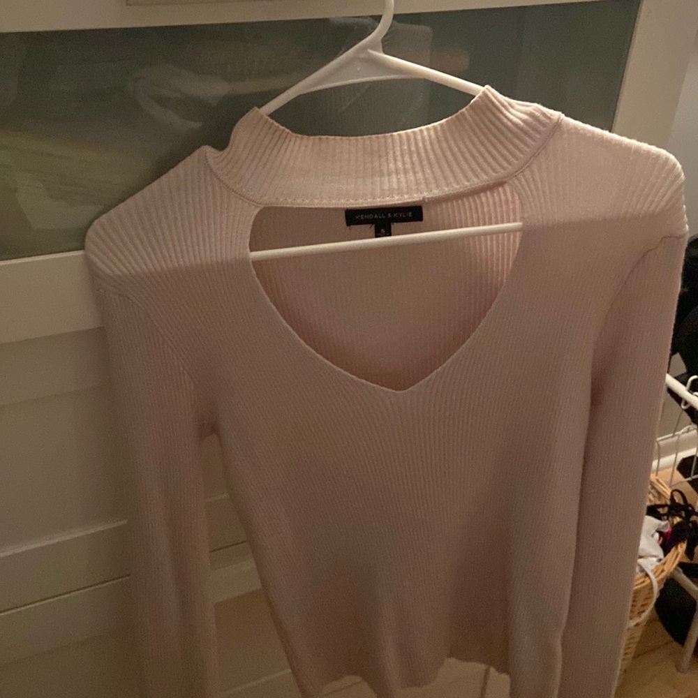 Kendall & Kylie open neck top